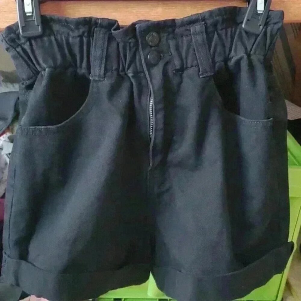 F21 HIGH waisted shorts